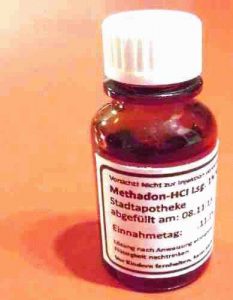 Methadon kann abhängig machen, obwohl es als Ersatzdroge für Heroin verordnet wird.